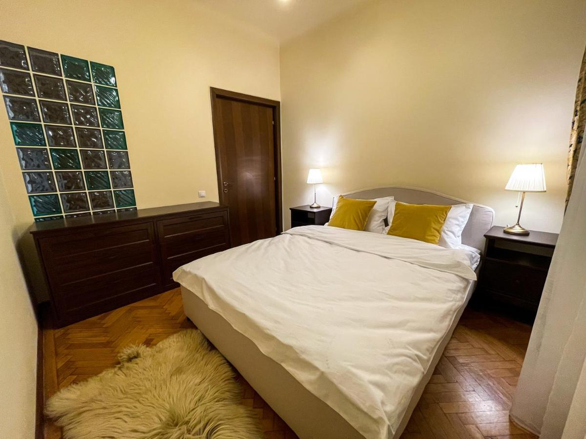 Central Apartment W/ Fire Place - Ground Floor Bukarest Exterior foto